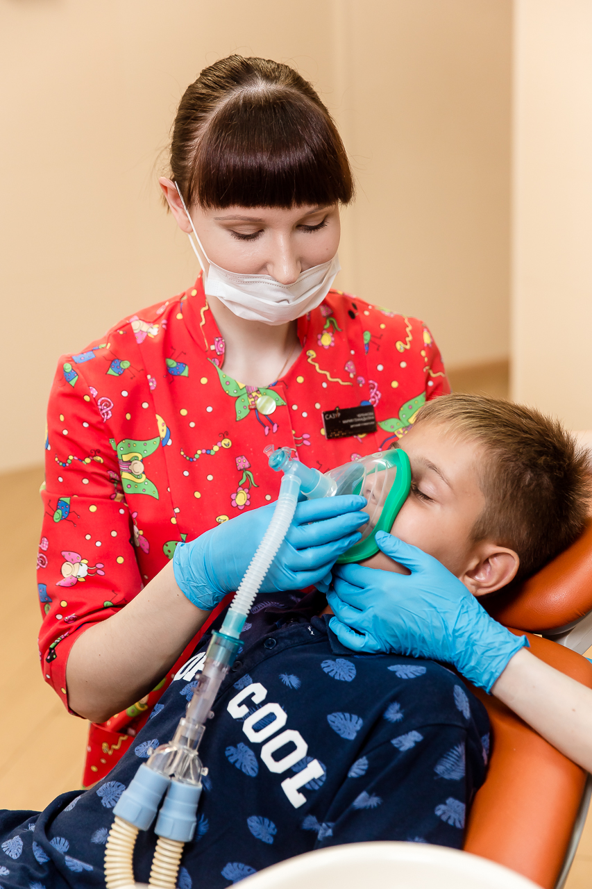 Наркоз ребенку в год. Детская седация в стоматологии.